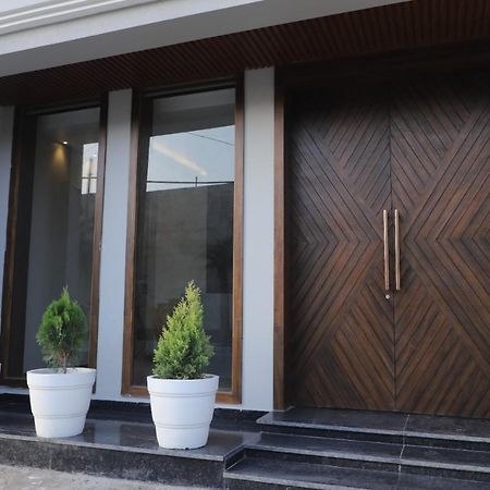 卢迪亚纳 The Royal Casa酒店 外观 照片